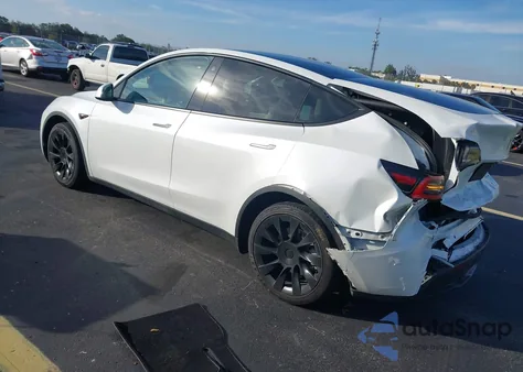 2021 Tesla Model Y Long Range Dual Motor All-Wheel Drive from USA, damaged, VIN 5YJYGDEE1MF089823